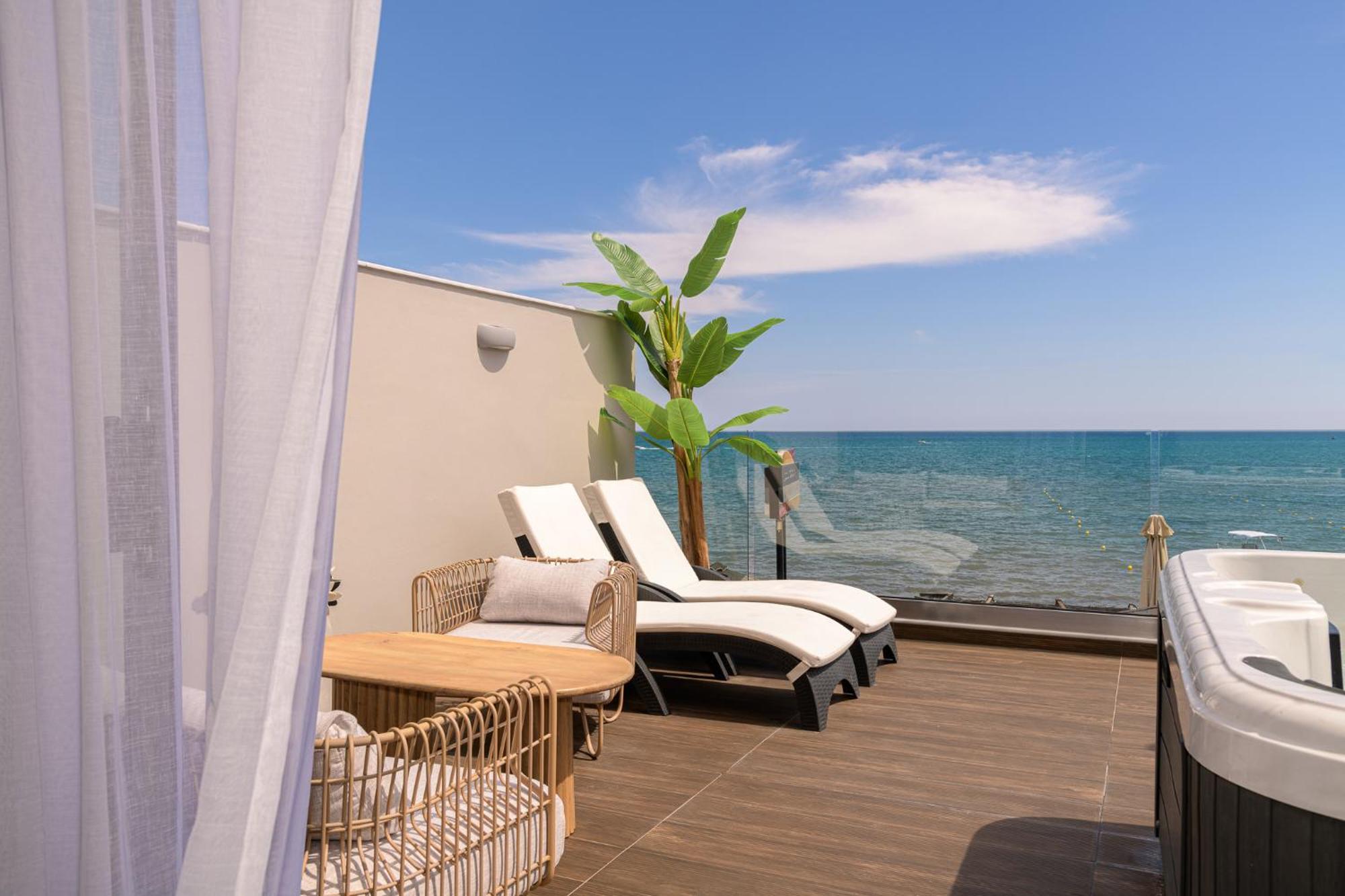 Pearl Luxury Living Apartment Laganas Luaran gambar